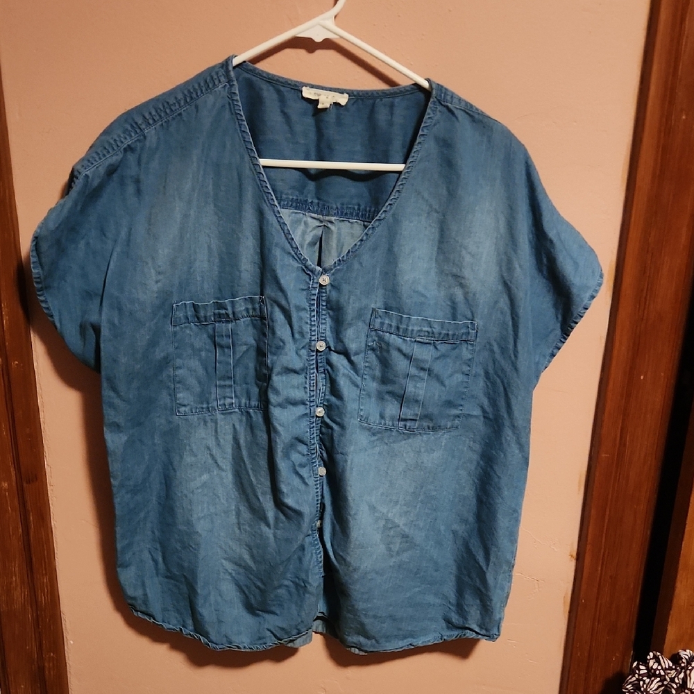 Maurices Blue Button Down Women's Shirt